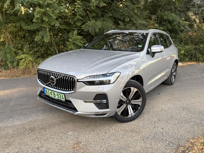 VOLVO XC60 2.0 [T6] Plus Bright AWD Geartronic