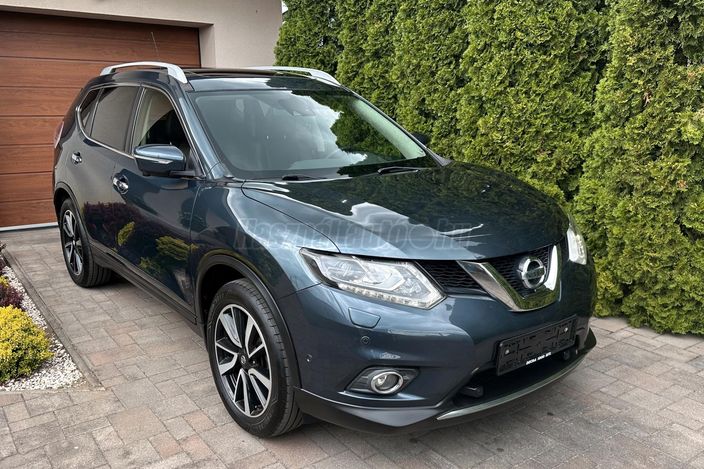NISSAN X-TRAIL 1.6 DIG-T Tekna