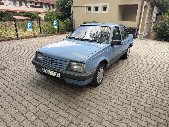 OPEL ASCONA C 1.6 LS