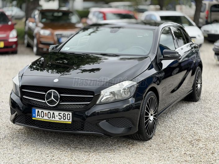 MERCEDES-BENZ A 180 (BlueEFFICIENCY) Style