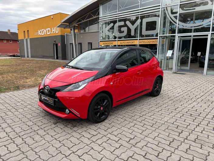 TOYOTA AYGO 1.0 x-play+touch TSS