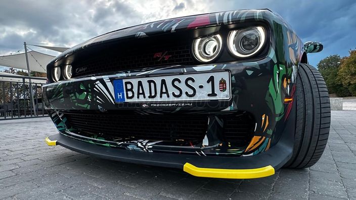 DODGE CHALLENGER
