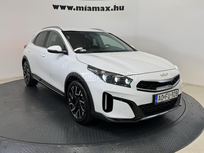 KIA XCEED 1.5 T-GDI X-Platinum