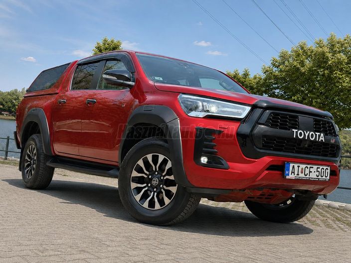 TOYOTA HILUX 2.8 D-4D 4x4 Double GR Sport (Automata)