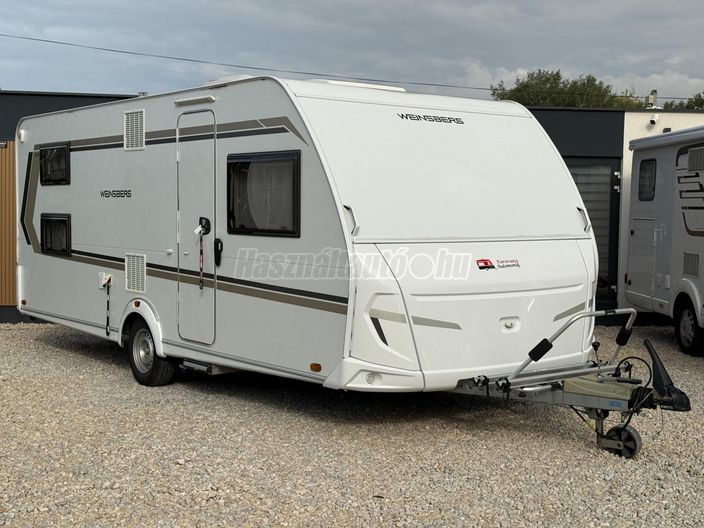 WEINSBERG 550UK Klíma. Mover. Biciklitartó. Elősátor. Zár