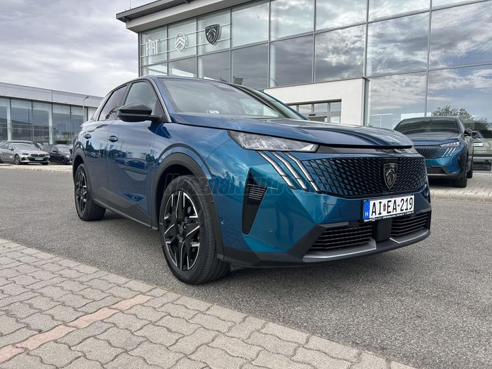 PEUGEOT 3008 1.2 Hybrid Allure e-DCT6