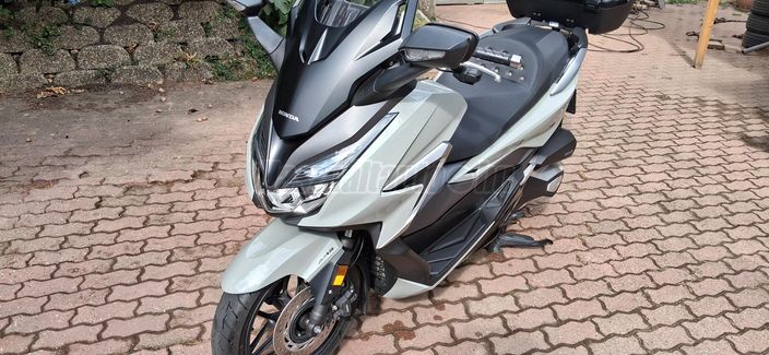 HONDA FORZA 350