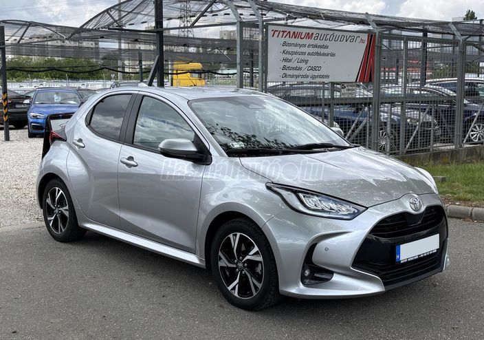 TOYOTA YARIS 1.5 Hybrid Style e-CVT