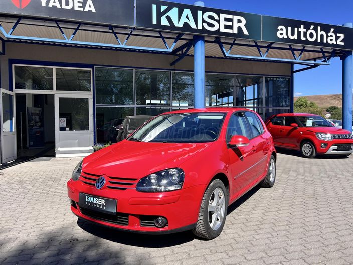VOLKSWAGEN GOLF V 1.6 Trendline