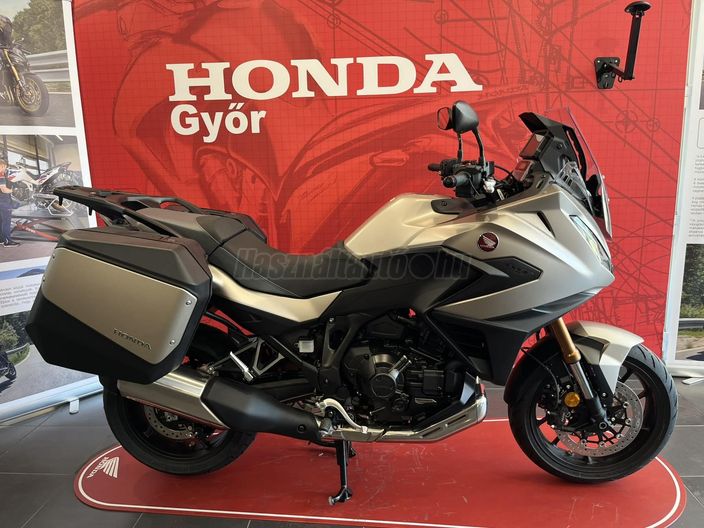 HONDA NT 1100 D