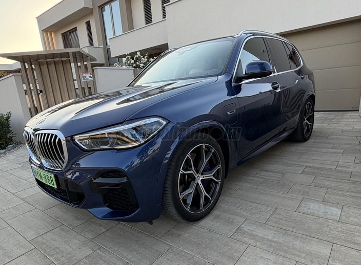 BMW X5 xDrive45e (Automata)