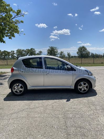 TOYOTA AYGO 1.0 AC