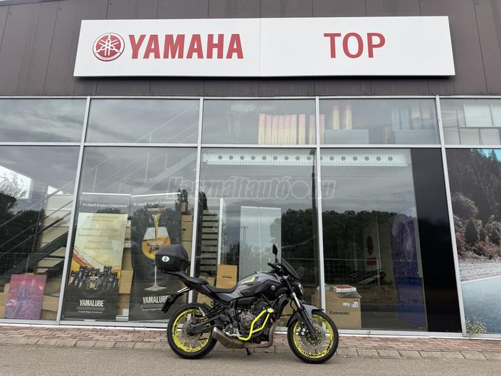 YAMAHA MT-07