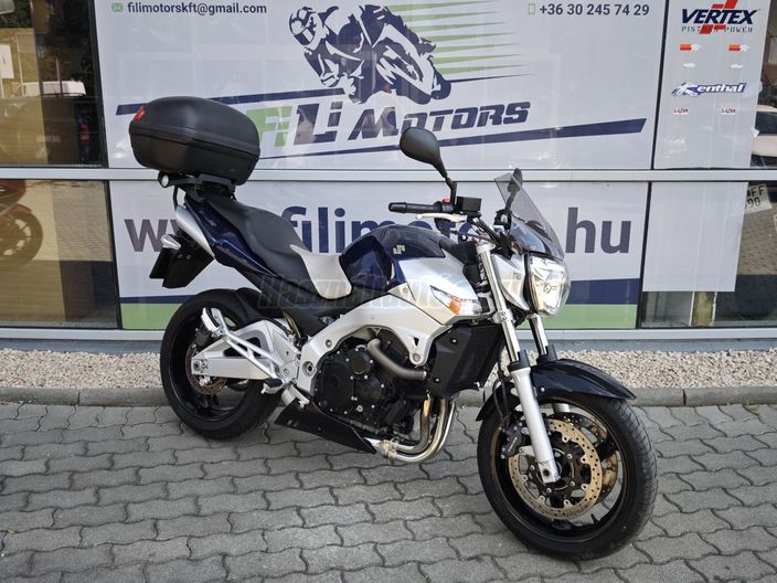 SUZUKI GSR 600