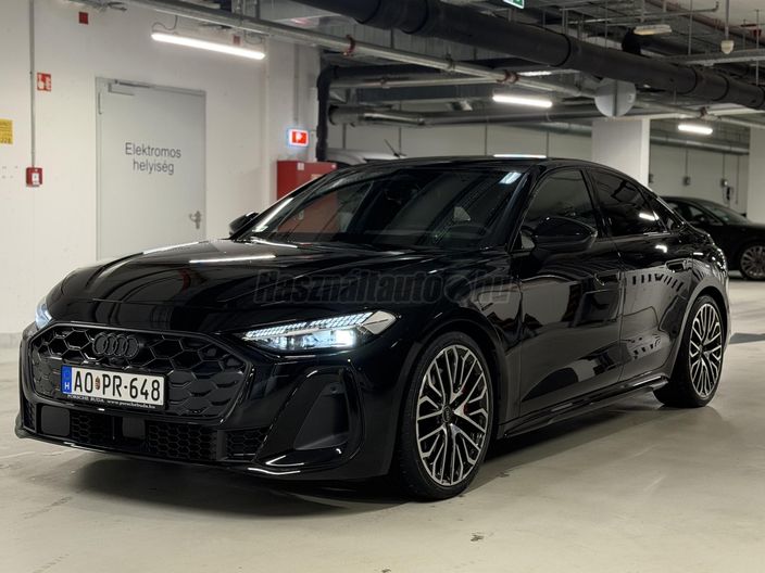 AUDI S5 TFSI quattro S-tronic