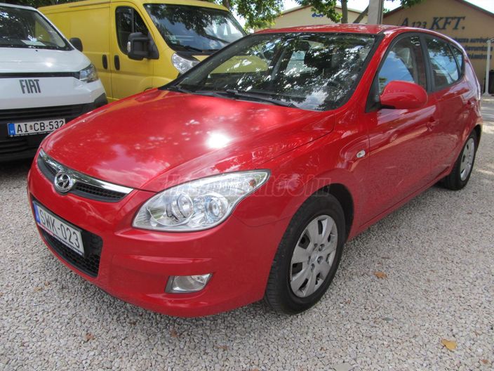 HYUNDAI I30 1.4 DOHC Classic