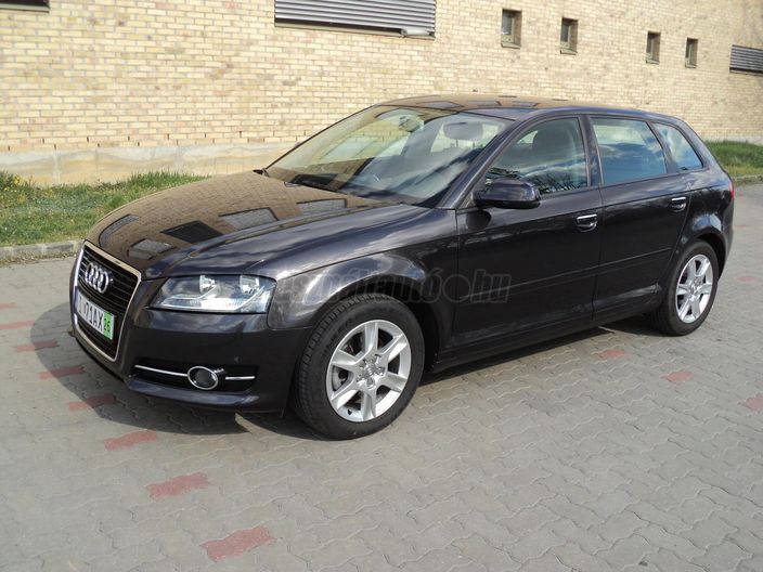 AUDI A3 2.0 TDI Attraction DPF