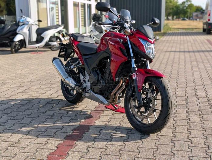 HONDA CB 500 F