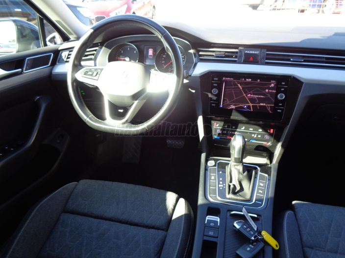 VOLKSWAGEN PASSAT Variant 2.0 TDI SCR Business DSG