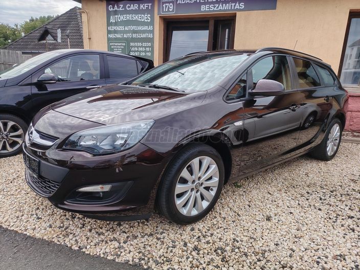 OPEL ASTRA J Sports Tourer 1.6 Enjoy
