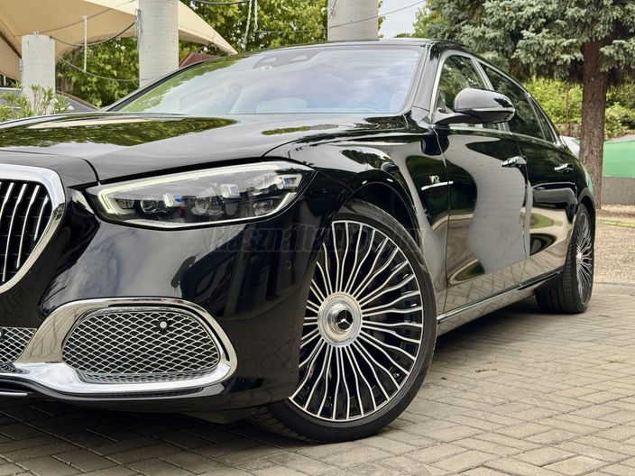 MERCEDES-MAYBACH S680