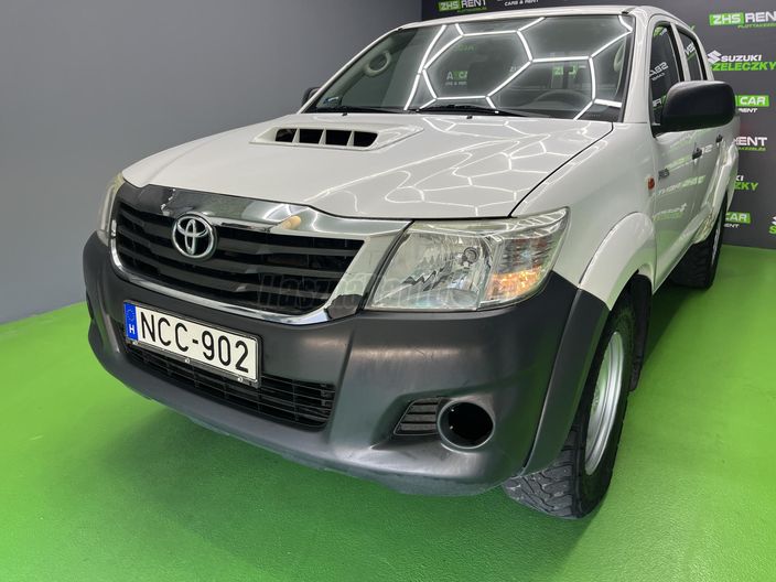 TOYOTA HILUX 2.5 D-4D 4x4 Double Comfort AC VSC