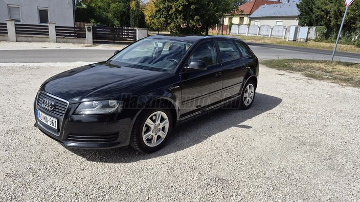 AUDI A3 1.6 TDI Ambition DPF