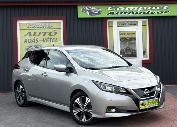 NISSAN LEAF Tekna 40kWh (Automata)