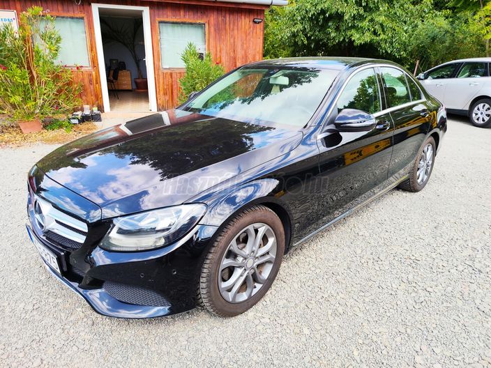 MERCEDES-BENZ C 160