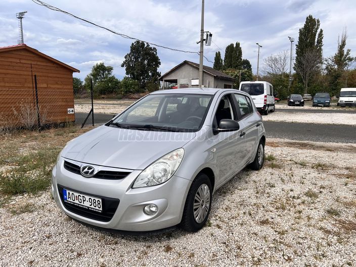 HYUNDAI I20 1.25 Color limited edition