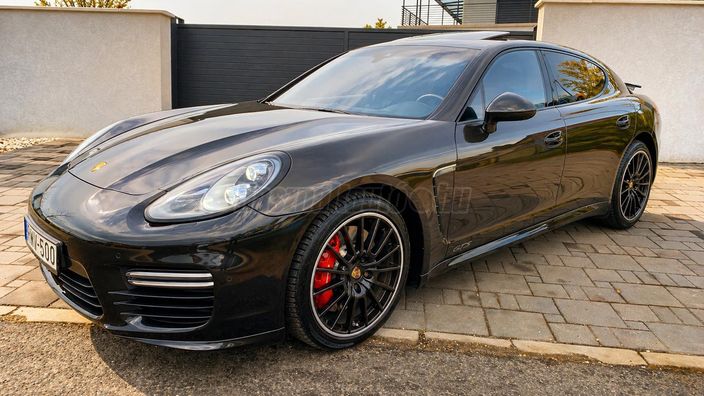 PORSCHE PANAMERA GTS PDK E6