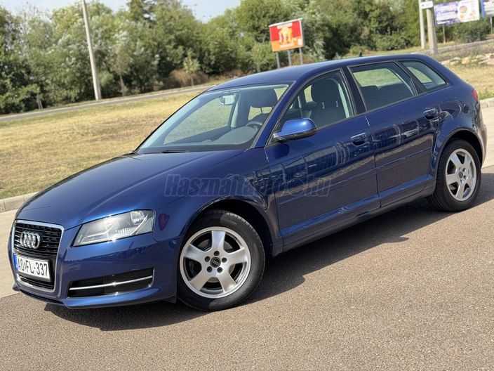 AUDI A3 1.6 TDI Attraction DPF