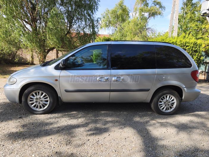 CHRYSLER VOYAGER 2.5 CRD SE (7 személyes )