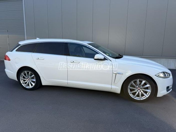 JAGUAR XF Sportbrake 2.2 D (Automata)