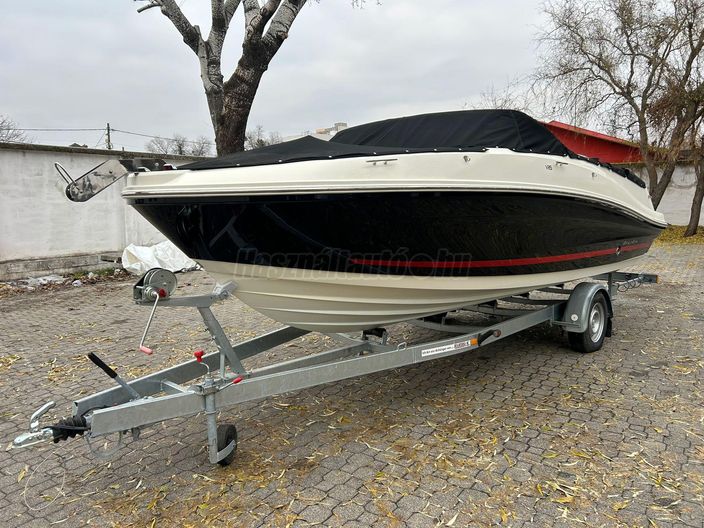 BAYLINER VR5OE 2023-AS ÚJ ÁLLAPOTÚ HASZNÁLT KÜLMOTOROS HAJÓ