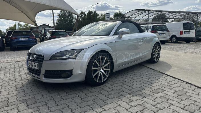 AUDI TT Roadster 2.0 TDI Quattro DPF
