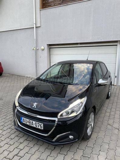 PEUGEOT 208 1.2 PureTech Style