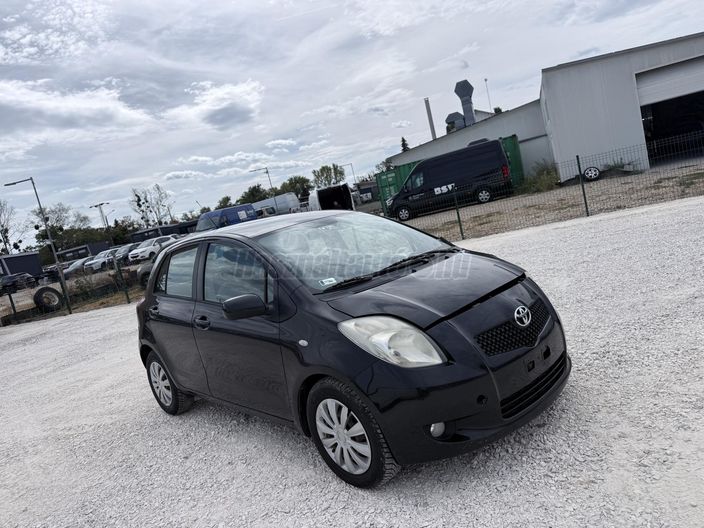 TOYOTA YARIS 1.3 E-Pack
