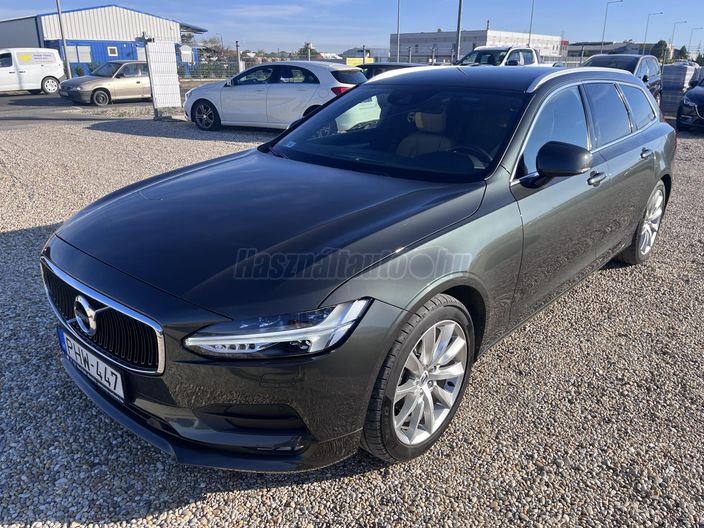 VOLVO V90 2.0 D [D3] Momentum AWD Geartronic