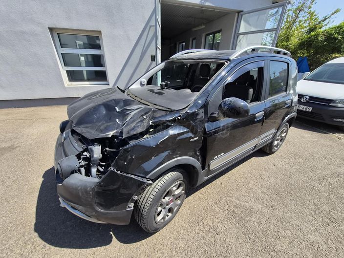 FIAT PANDA 0.9 TwinAir Turbo Cross 4x4 [5 személy]