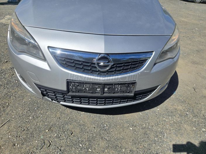 OPEL ASTRA J 1.7 CDTI Active