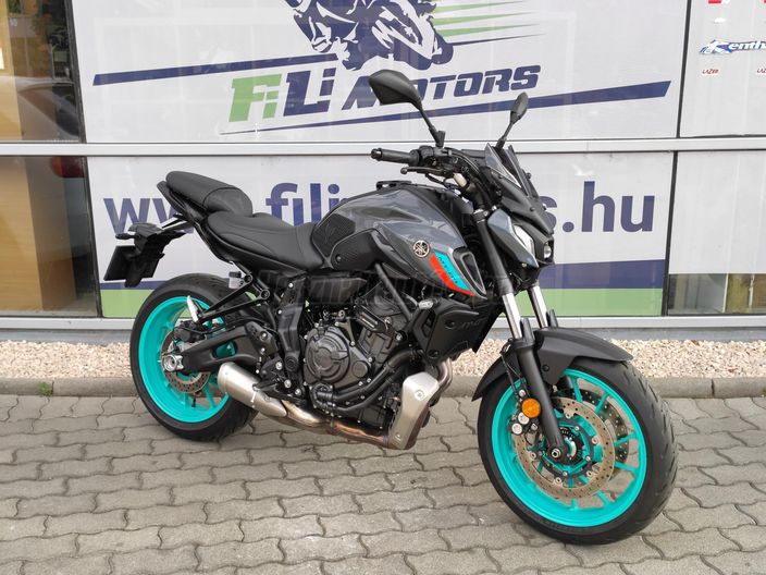 YAMAHA MT-07