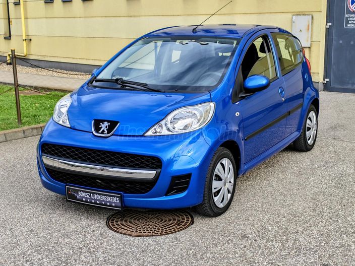 PEUGEOT 107 1.0 Urban