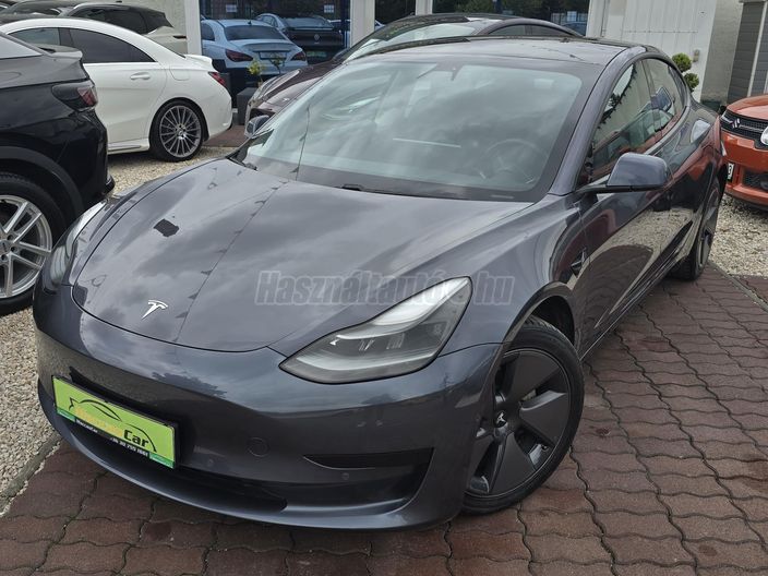 TESLA MODEL 3 Standard Range Plus Aut