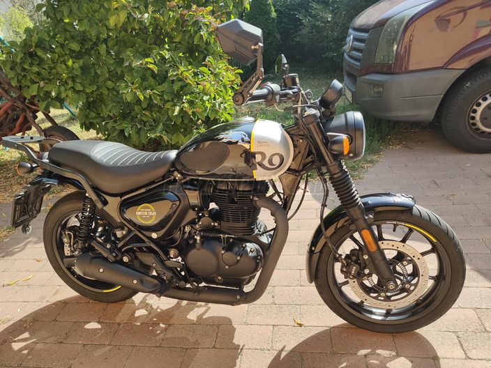 ROYAL ENFIELD HUNTER 350