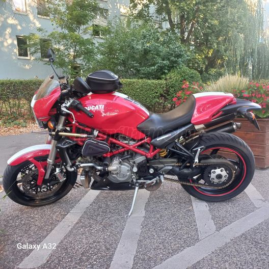 DUCATI MONSTER S4R