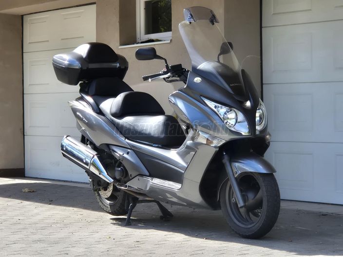 HONDA SILVER WING 400
