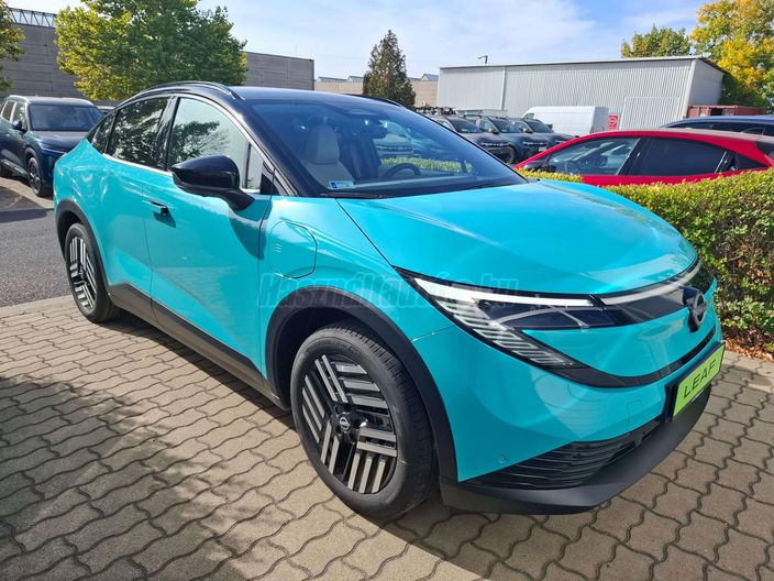 NISSAN LEAF Advance 52kWh 176LE teszautó