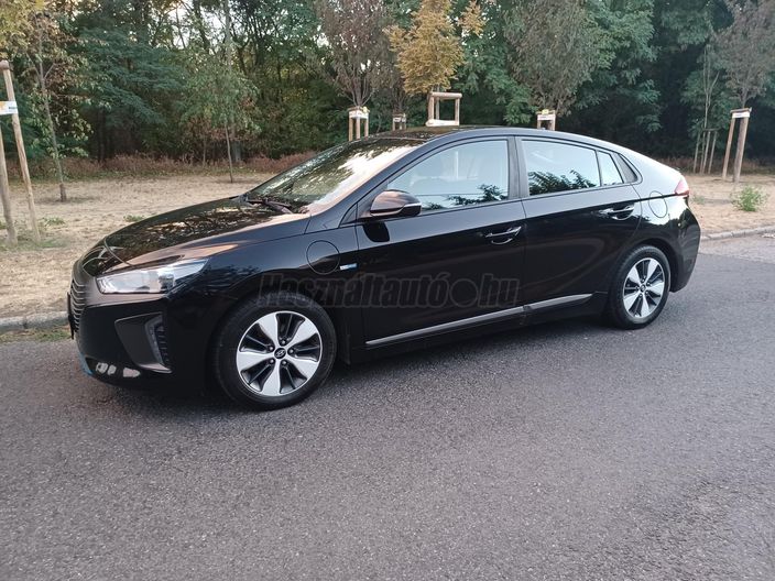 HYUNDAI IONIQ plug-in 1.6 GDi Comfort Navi DCT