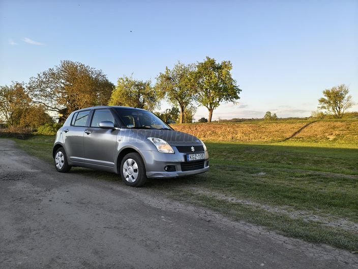 SUZUKI SWIFT 1.3 DDiS GLX AC